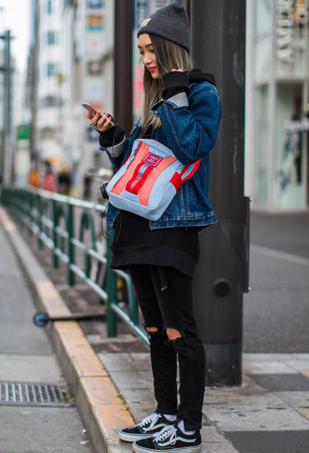 马伊琍关晓彤才是街拍届的清流用来买菜的帆布包她们